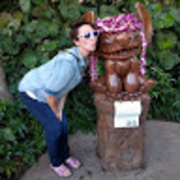 Meet your Posher, Kimberly - Picture 1 of 1